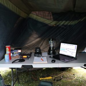 Gary VE3RYJs operating tent.